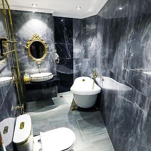 Kamer met een Queen Size Bed